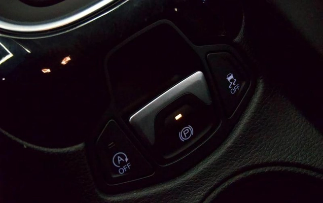 imagem-https://www.socarrao.com.br/sc-vehicle-images-prod/2096199/1791207718265-8183023_3_B_d749a13c68.jpeg