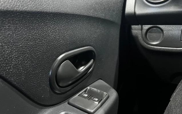 imagem-https://www.socarrao.com.br/sc-vehicle-images-prod/2096642/1790712468697-8183160_10_B_ffb33440d5.jpeg