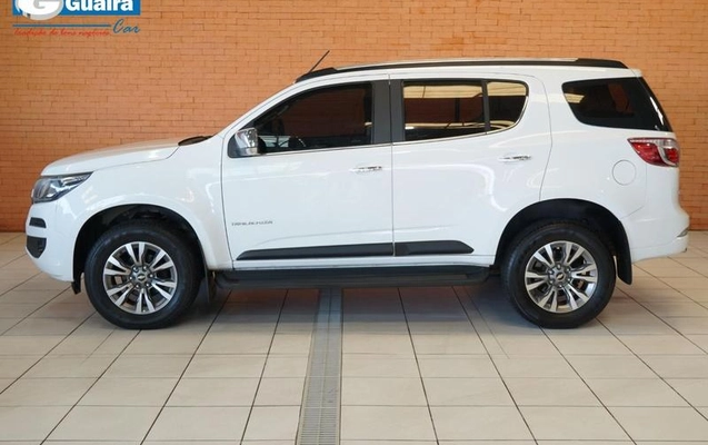 imagem-https://www.socarrao.com.br/sc-vehicle-images-prod/2096660/1789567885455-8179285_6_B_80b89060af.jpeg