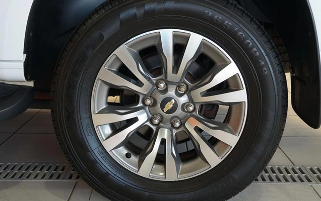imagem-https://www.socarrao.com.br/sc-vehicle-images-prod/2096660/1789567885456-8179285_13_B_f1a4f8b828.jpeg
