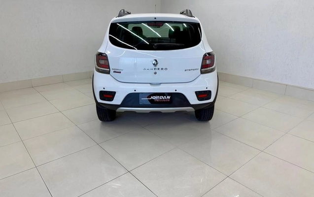 imagem-https://www.socarrao.com.br/sc-vehicle-images-prod/2096925/1792669373974-8183236_7_B_c1a5b7e3d0.jpeg