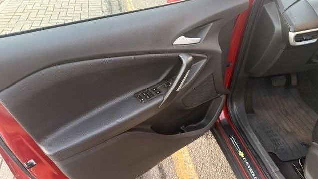 imagem-https://www.socarrao.com.br/sc-vehicle-images-prod/2097857/1786137769739-8183405_15_B_8f8329760e.jpeg