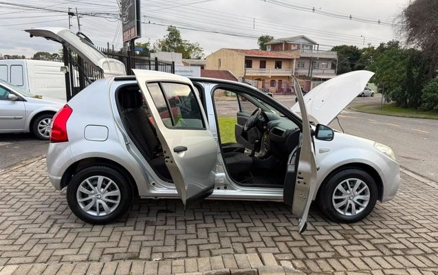 imagem-https://www.socarrao.com.br/sc-vehicle-images-prod/2098759/1781304816861-V2hhdHNBcHAgSW1hZ2UgMjAyNi0wNi0xMiBhdCAwOS4xMS4zNiAoNCkuanBlZw.jpeg