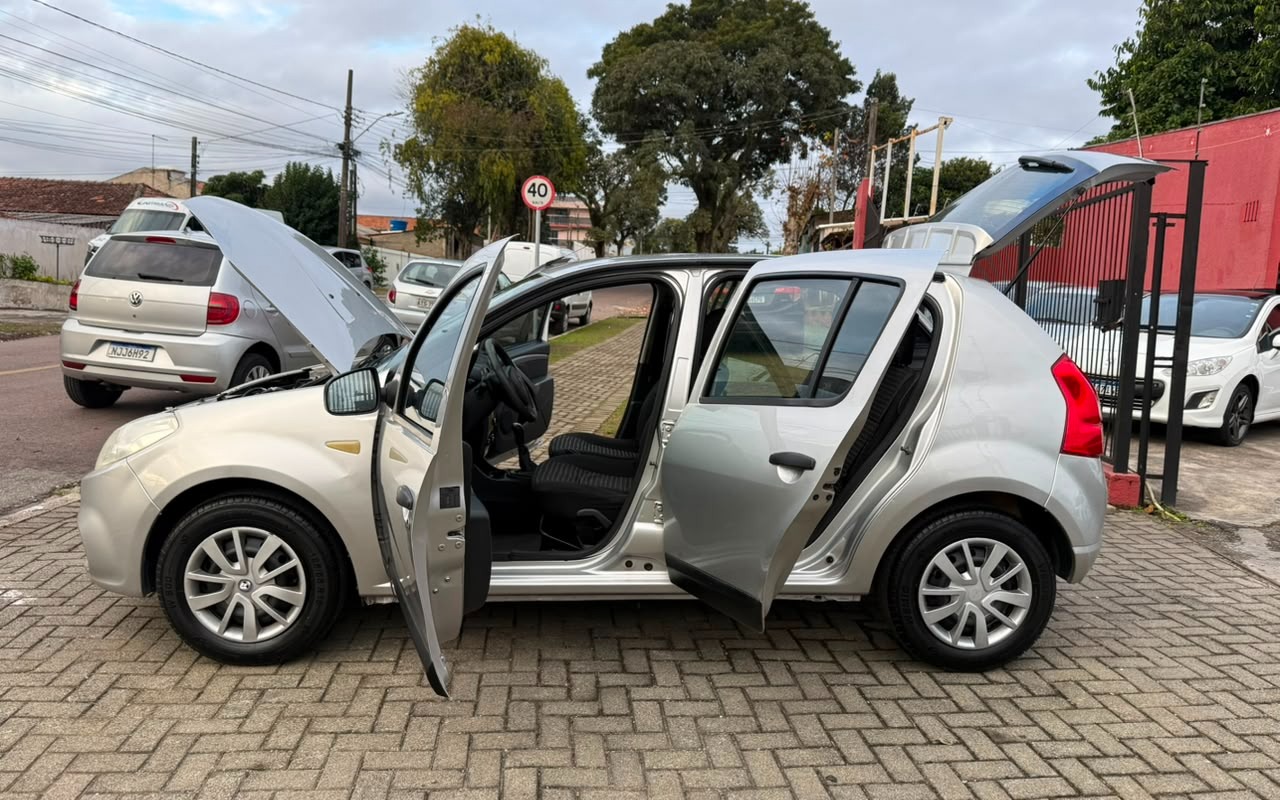 imagem-https://www.socarrao.com.br/sc-vehicle-images-prod/2098759/1781304817053-V2hhdHNBcHAgSW1hZ2UgMjAyNi0wNi0xMiBhdCAwOS4xMS4zNy5qcGVn.jpeg