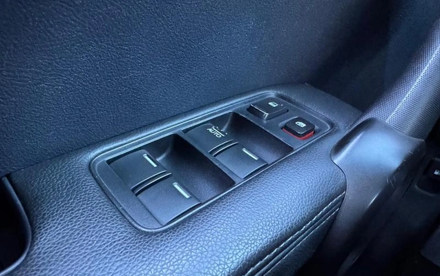 imagem-https://www.socarrao.com.br/sc-vehicle-images-prod/2102720/1786026948097-8174189_12_B_2cf0eabf1d.jpeg