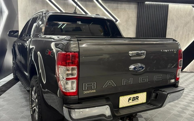 imagem-https://www.socarrao.com.br/sc-vehicle-images-prod/2109112/1781350114447-3b96a8ad-28f1-486e-9eff-fd64f045b9be.jpg