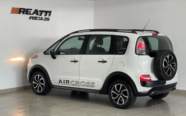 imagem-https://www.socarrao.com.br/sc-vehicle-images-prod/2109127/1788465923664-8183157_12_B_249e516ace.jpeg