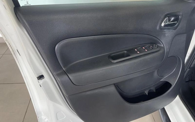 imagem-https://www.socarrao.com.br/sc-vehicle-images-prod/2109127/1788465923676-8183157_17_B_c070bd0768.jpeg