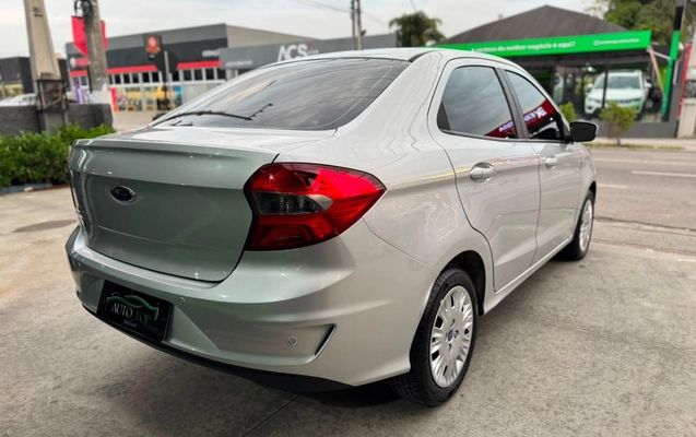 imagem-https://www.socarrao.com.br/sc-vehicle-images-prod/2109196/1790270097929-gb-732f500.jpg