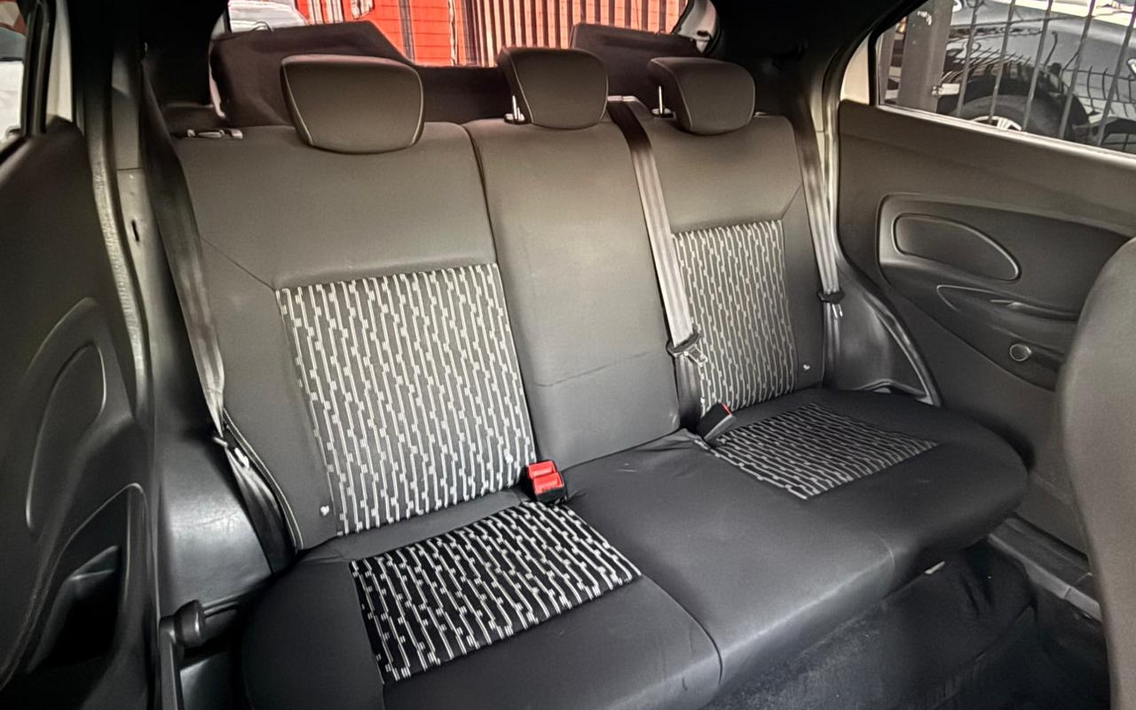 imagem-https://www.socarrao.com.br/sc-vehicle-images-prod/2109293/1781354734926-V2hhdHNBcHAgSW1hZ2UgMjAyNi0wNi0xMyBhdCAwOC40OC4wNiAoMSkuanBlZw.jpeg