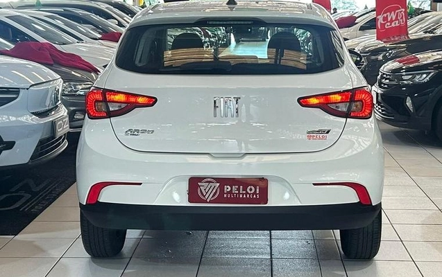 imagem-https://www.socarrao.com.br/sc-vehicle-images-prod/2109337/1789486150149-8182127_13_B_1912a02c7f.jpeg