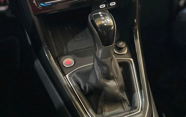 imagem-https://www.socarrao.com.br/sc-vehicle-images-prod/2109395/1787086686099-8182374_6_B_e68abfbfe0.jpeg