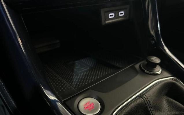 imagem-https://www.socarrao.com.br/sc-vehicle-images-prod/2109397/1788966993442-8182359_7_B_ec67bd8dfa.jpeg