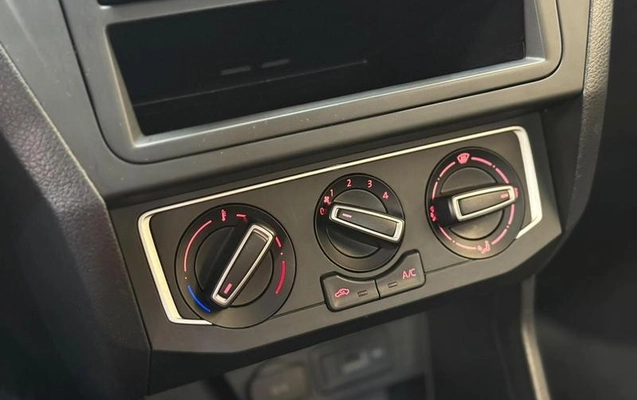 imagem-https://www.socarrao.com.br/sc-vehicle-images-prod/2109415/1789590072421-8182063_11_B_23fd3d9658.jpeg