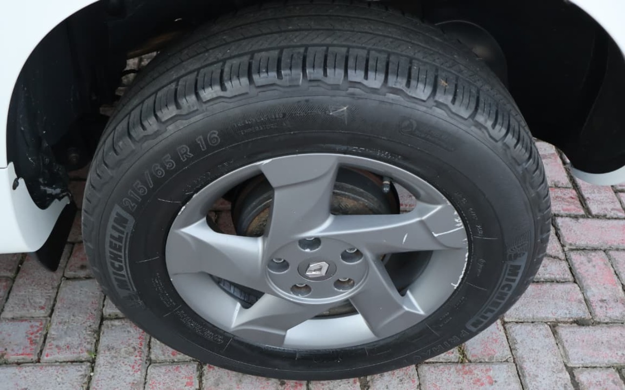 imagem-https://www.socarrao.com.br/sc-vehicle-images-prod/2109488/1781357639510-V2hhdHNBcHAgSW1hZ2UgMjAyNi0wNi0xMyBhdCAxMC4zMi41NiAoMikuanBlZw.jpeg