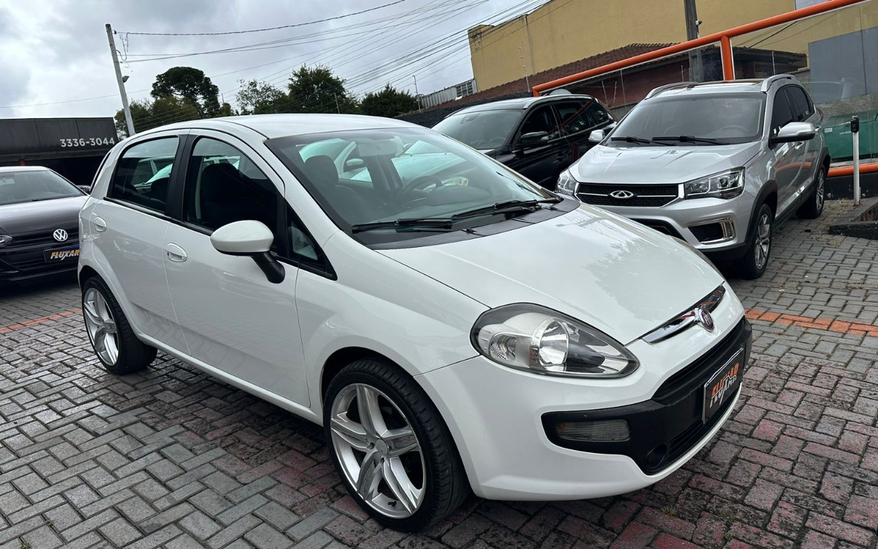 Fiat Punto ATTRACTIVE 1.4 Fire Flex 8V 5p na cor Branco em Curitiba / PR - 2109540
