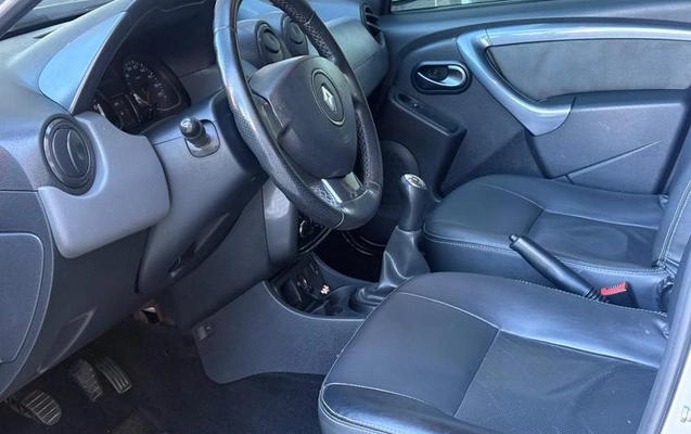 imagem-https://www.socarrao.com.br/sc-vehicle-images-prod/2109683/1787920092663-8183856_2_B_14cece4e85.jpeg