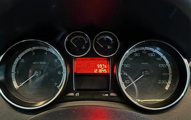 imagem-https://www.socarrao.com.br/sc-vehicle-images-prod/2109777/1781362236903-7_115004.jpg