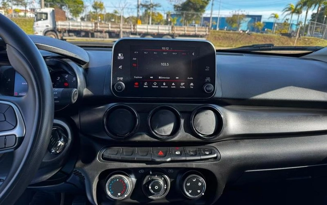imagem-https://www.socarrao.com.br/sc-vehicle-images-prod/2110360/1789066519767-8174164_9_B_f80356589d.jpeg