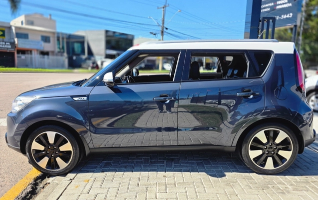 imagem-https://www.socarrao.com.br/sc-vehicle-images-prod/2110403/1781368658334-MjAyNjA2MTNfMTIyOTAxLmpwZw.jpg