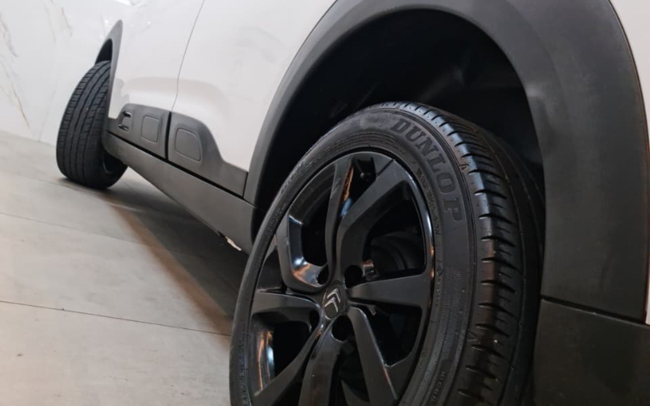 imagem-https://www.socarrao.com.br/sc-vehicle-images-prod/2110456/1781369855703-V2hhdHNBcHAgSW1hZ2UgMjAyNi0wNi0xMiBhdCAxOC4wNi40NS5qcGVn.jpeg