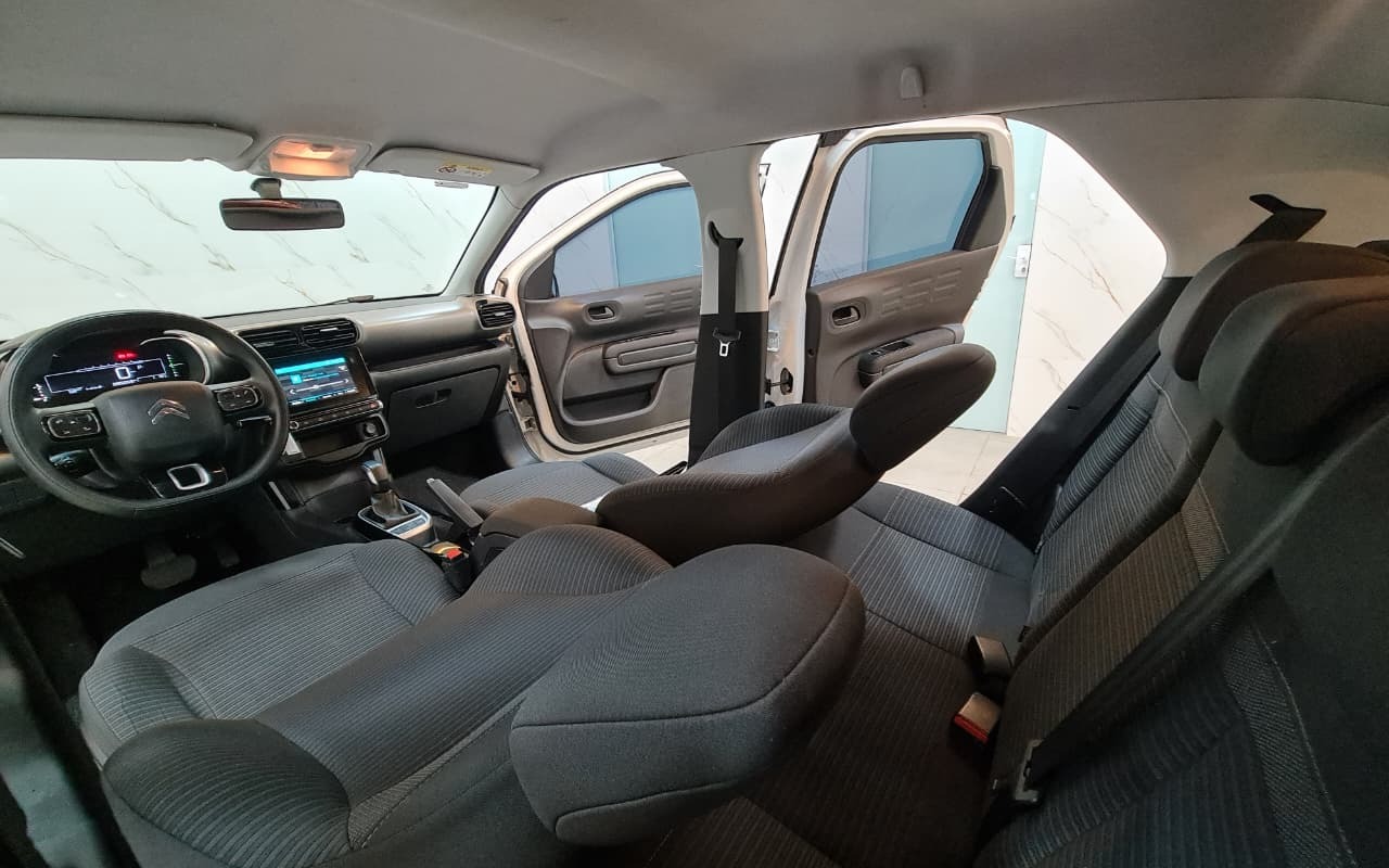 imagem-https://www.socarrao.com.br/sc-vehicle-images-prod/2110456/1781369856369-V2hhdHNBcHAgSW1hZ2UgMjAyNi0wNi0xMiBhdCAxOC4wNy4xNS5qcGVn.jpeg