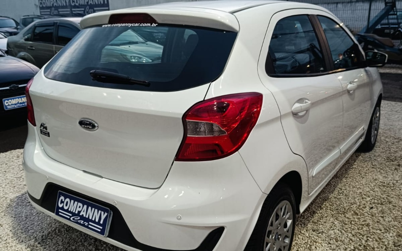 imagem-https://www.socarrao.com.br/sc-vehicle-images-prod/2110999/1782330960492-V2hhdHNBcHAgSW1hZ2UgMjAyNi0wNi0yMyBhdCAxNS4yMS40MyAoMykuanBlZw.jpeg