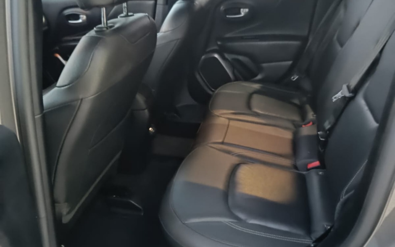 imagem-https://www.socarrao.com.br/sc-vehicle-images-prod/2111037/1782330724630-V2hhdHNBcHAgSW1hZ2UgMjAyNi0wNi0yMyBhdCAxNS4xOS40NyAoMSkuanBlZw.jpeg