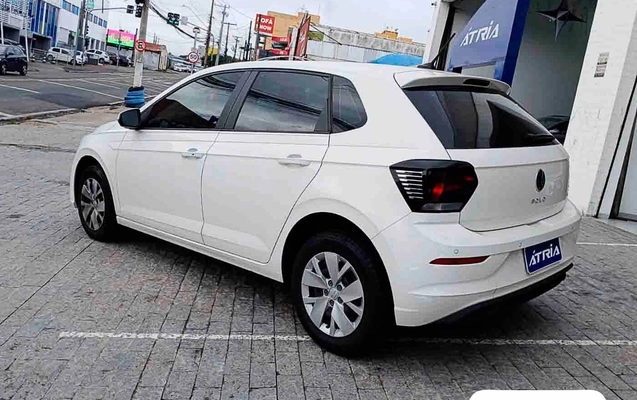 imagem-https://www.socarrao.com.br/sc-vehicle-images-prod/2111130/1784814656185-13ce1b23-f88b-4989-b36e-5c8ddfc42f7f.jpg