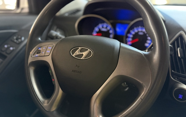 imagem-https://www.socarrao.com.br/sc-vehicle-images-prod/2111135/1787102391508-5bc9c5b6-e484-46d3-b23e-59d801dd03ae.jpg