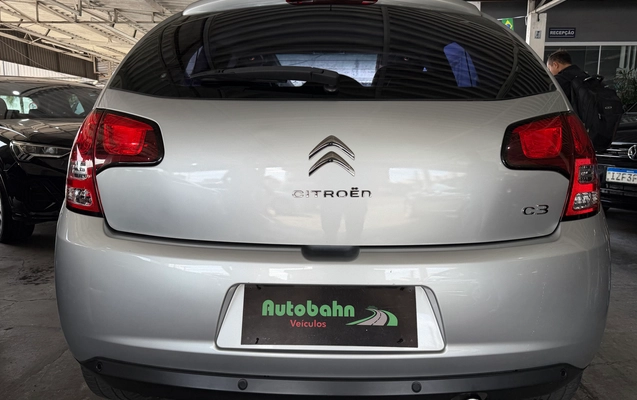 imagem-https://www.socarrao.com.br/sc-vehicle-images-prod/2111137/1789650670063-b92a06ea-2527-4aa7-8399-7aaee2aca246.jpg