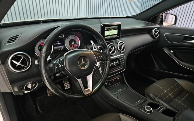 imagem-https://www.socarrao.com.br/sc-vehicle-images-prod/2111180/1784399670310-8184875_15_B_b9c380023f.jpeg