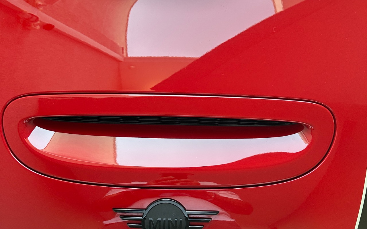 imagem-https://www.socarrao.com.br/sc-vehicle-images-prod/2111480/1781385526403-SU1HXzMxODIuanBlZw.jpeg