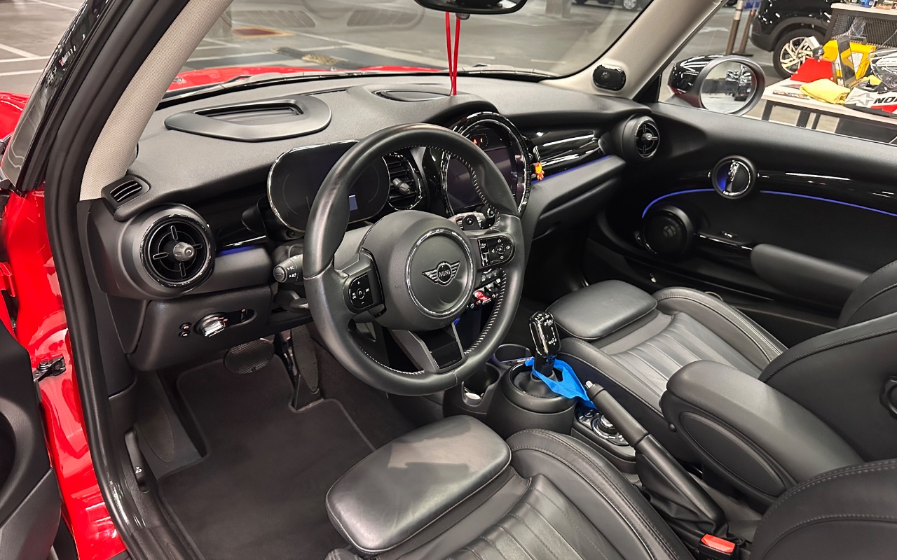 imagem-https://www.socarrao.com.br/sc-vehicle-images-prod/2111480/1781385527007-SU1HXzMxNzcuanBlZw.jpeg
