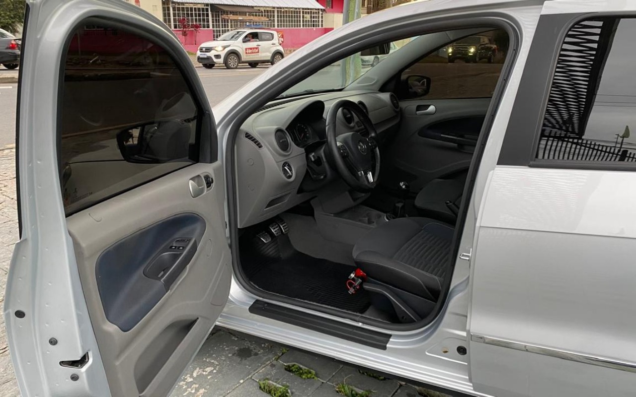imagem-https://www.socarrao.com.br/sc-vehicle-images-prod/2119138/1783016868811-MTMuanBlZw.jpeg