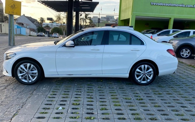 imagem-https://www.socarrao.com.br/sc-vehicle-images-prod/2119140/1781644535733-NC5qcGVn.jpeg