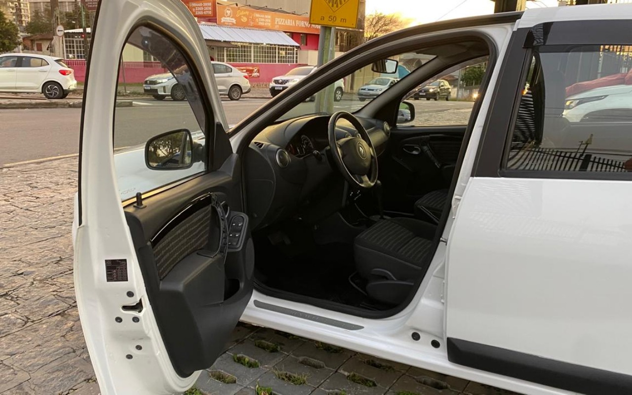 imagem-https://www.socarrao.com.br/sc-vehicle-images-prod/2119148/1783016496446-MTMuanBlZw.jpeg
