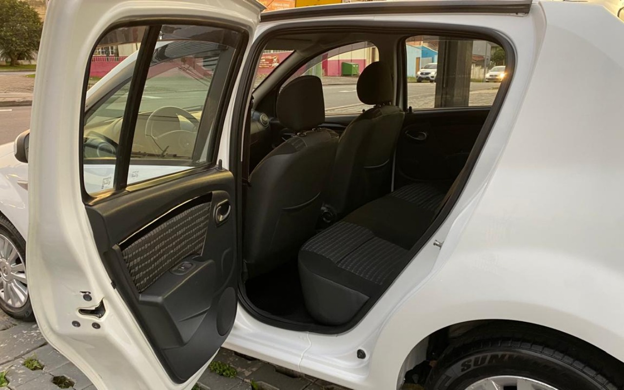 imagem-https://www.socarrao.com.br/sc-vehicle-images-prod/2119148/1783016496734-MTYuanBlZw.jpeg