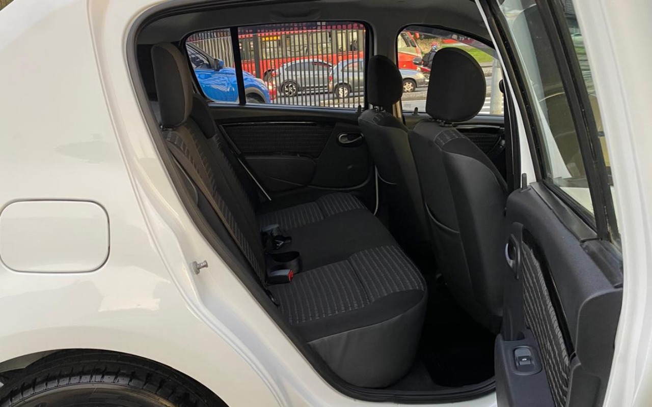 imagem-https://www.socarrao.com.br/sc-vehicle-images-prod/2119148/1783016496973-MTkuanBlZw.jpeg