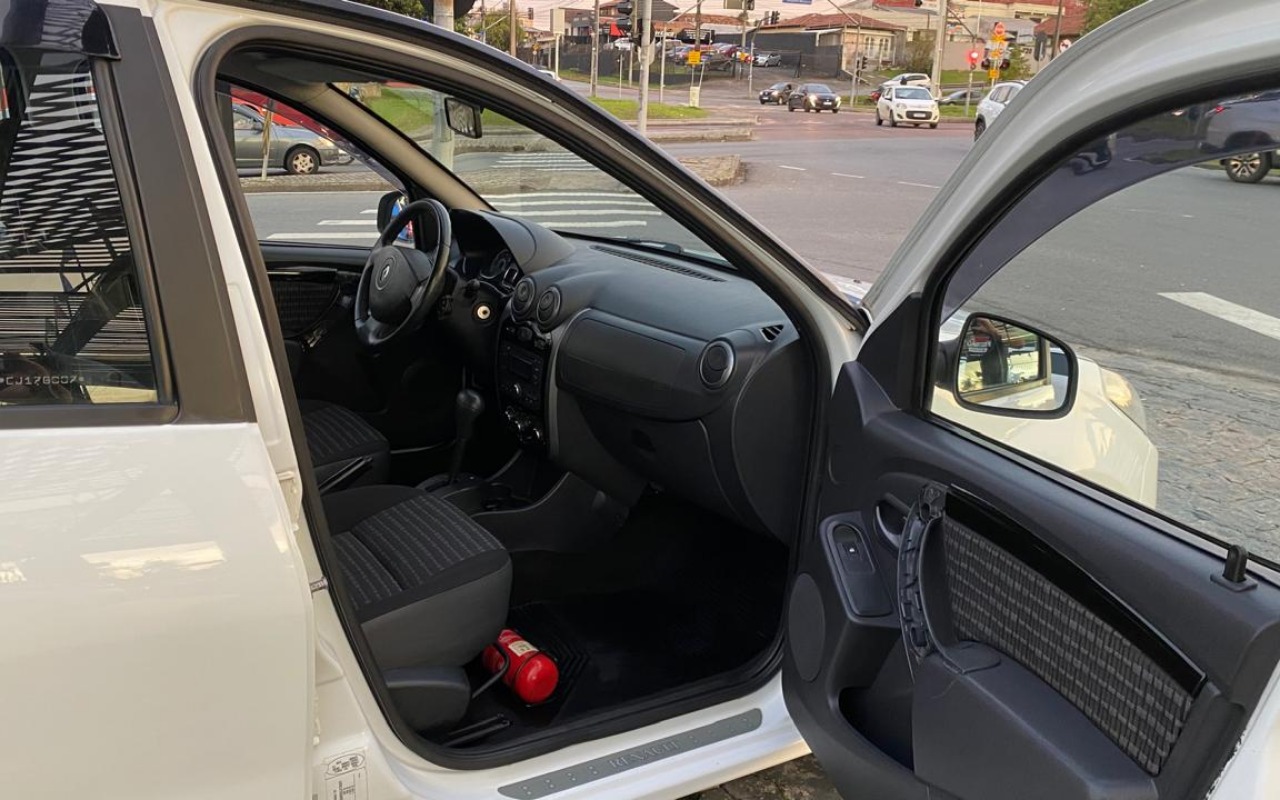 imagem-https://www.socarrao.com.br/sc-vehicle-images-prod/2119148/1783016497109-MjEuanBlZw.jpeg