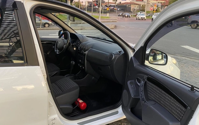 imagem-https://www.socarrao.com.br/sc-vehicle-images-prod/2119149/1783016317779-MjEuanBlZw.jpeg