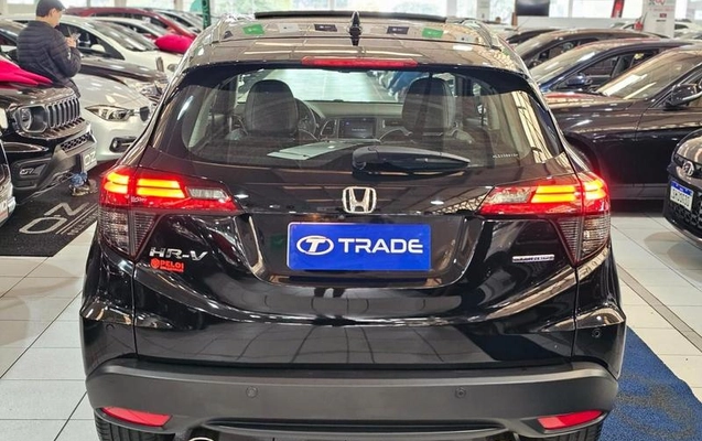 imagem-https://www.socarrao.com.br/sc-vehicle-images-prod/21217/1785015301510-6792194_14_B_476e1f6171.jpeg