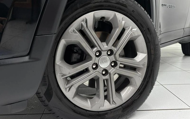 imagem-https://www.socarrao.com.br/sc-vehicle-images-prod/2127692/1788443239633-8186011_13_B_3013a76363.jpeg