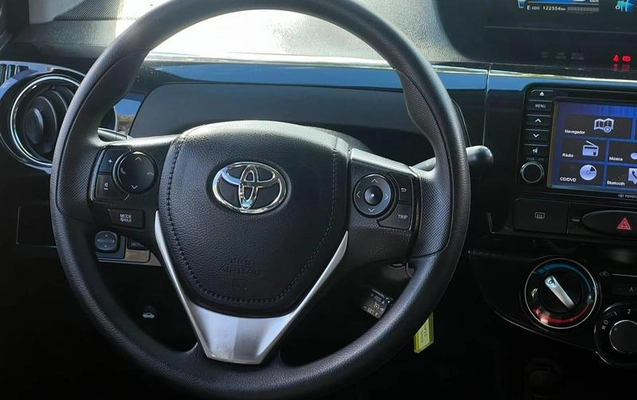 imagem-https://www.socarrao.com.br/sc-vehicle-images-prod/2127785/1786803980193-8179357_3_B_cc2110cbe8.jpeg