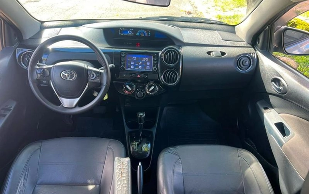 imagem-https://www.socarrao.com.br/sc-vehicle-images-prod/2127785/1786803980198-8179357_6_B_1da704fcdc.jpeg