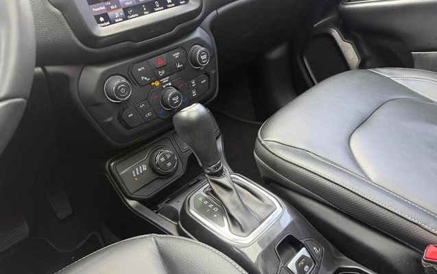 imagem-https://www.socarrao.com.br/sc-vehicle-images-prod/2127895/1787405571593-8169495_3_B_ede9417189.jpeg