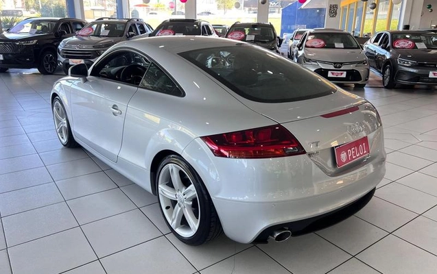 imagem-https://www.socarrao.com.br/sc-vehicle-images-prod/21285/1787768689345-7635107_10_B_2ebafeed8f.jpeg