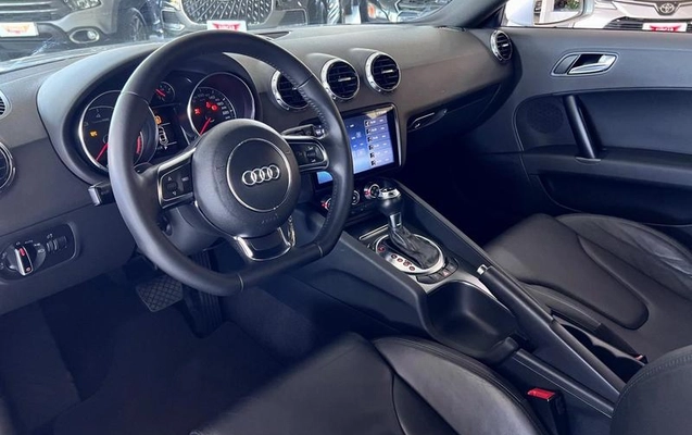 imagem-https://www.socarrao.com.br/sc-vehicle-images-prod/21285/1787768689352-7635107_9_B_0c54393be2.jpeg