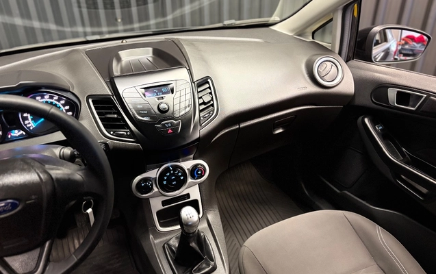 imagem-https://www.socarrao.com.br/sc-vehicle-images-prod/2129539/1788454562172-gb-49eceb3.jpeg