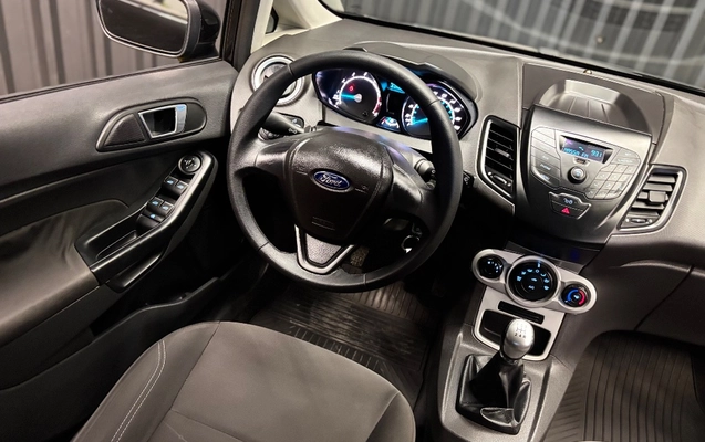 imagem-https://www.socarrao.com.br/sc-vehicle-images-prod/2129539/1788454562178-gb-4456cdd.jpeg